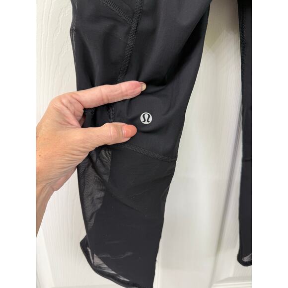 Lululemon water Sea-me run prickly pear cactus black crop leggings size 2 mesh - Picture 4 of 10